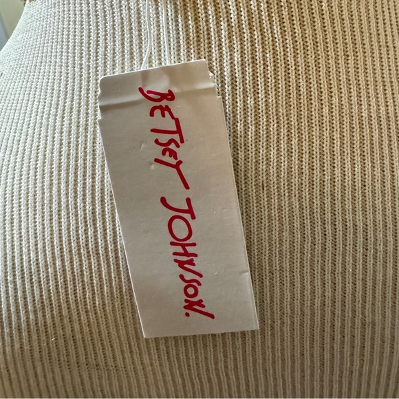 NWT Betsey Johnson Shell Yeah Floral and Starfish Necklace Flowers - Picture 3 of 4